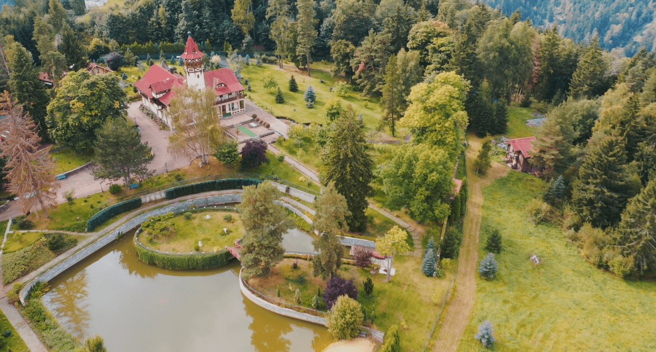 Property in the Czech Republic (Karlovy Vary Region). 2